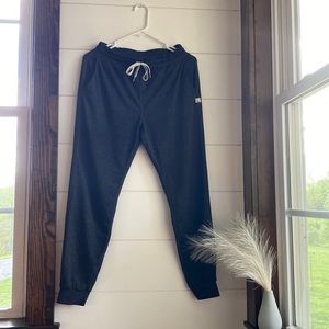 ✨Vuori Joggers✨
